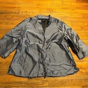 Venezia women’s button down
